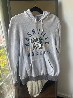 Nashville Hockey Women's Gray Pullover Hoodie